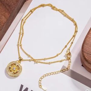 New 18k Yellow Gold Sunflower Necklaces